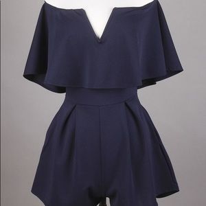 Chic Solid Off Shoulder V-Neck Fitted Romper